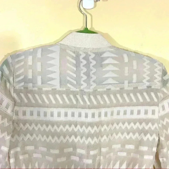 BCBGMaxAzria Creme Aztec Sheer Full Zip Cropped Bomber Jacket Size XXS - Picture 12 of 16